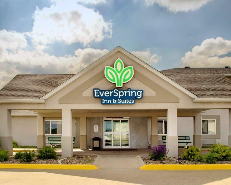 Everspring Inn & Suites Oskaloosa Exterior foto